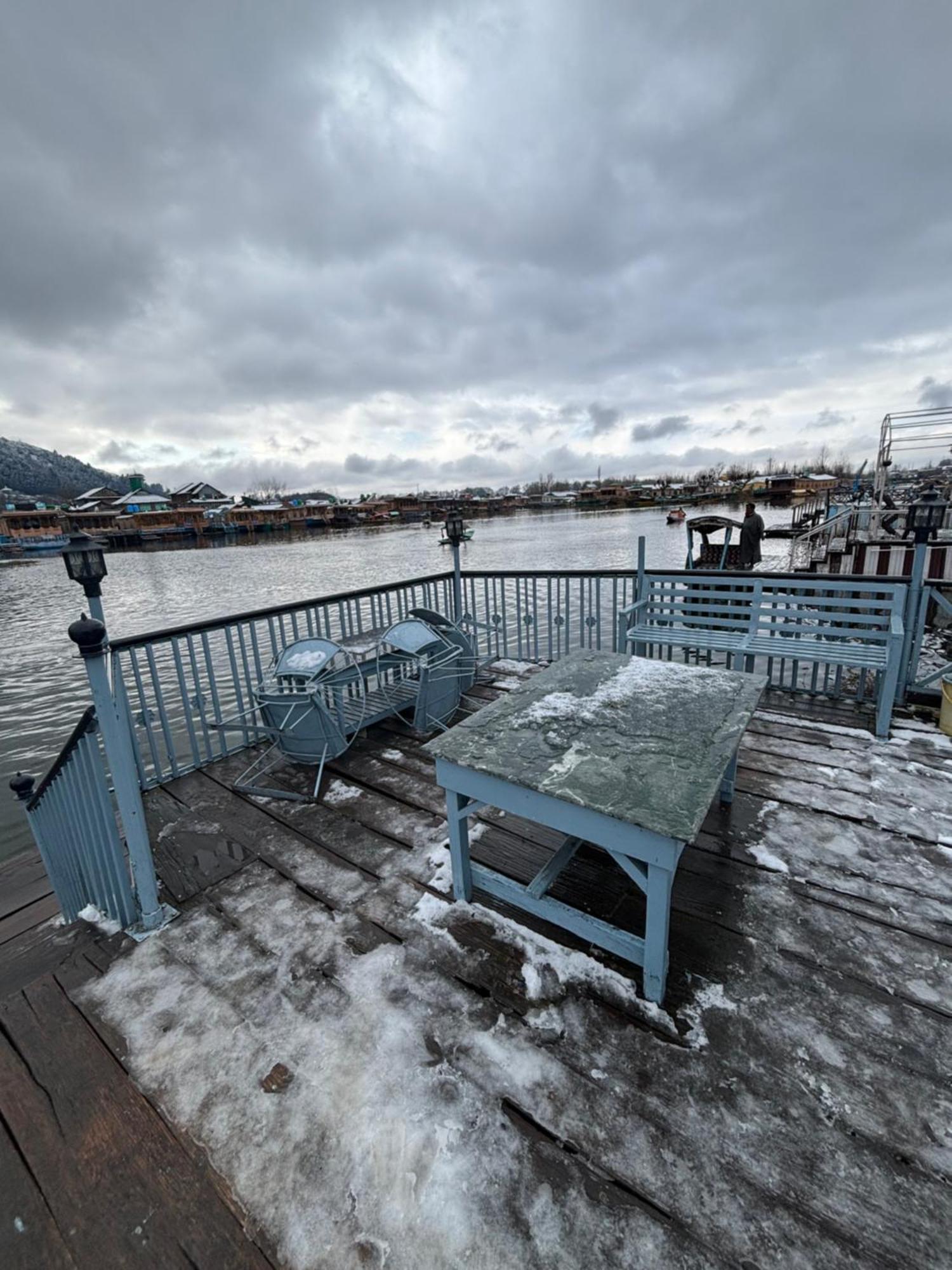 The Badyari Palace Houseboats Srinagar  Bagian luar foto