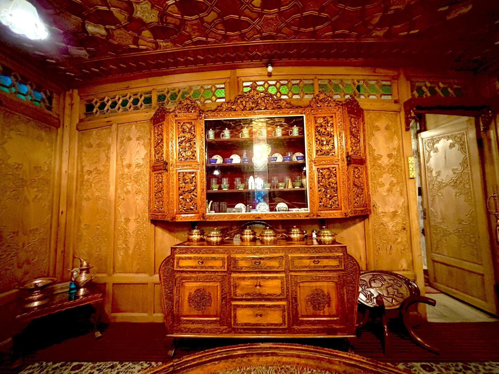 The Badyari Palace Houseboats Srinagar  Bagian luar foto