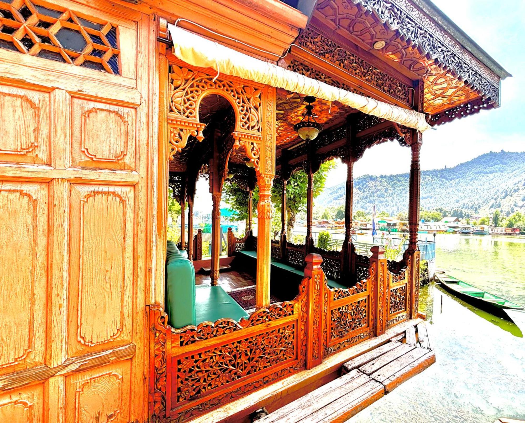 The Badyari Palace Houseboats Srinagar  Bagian luar foto